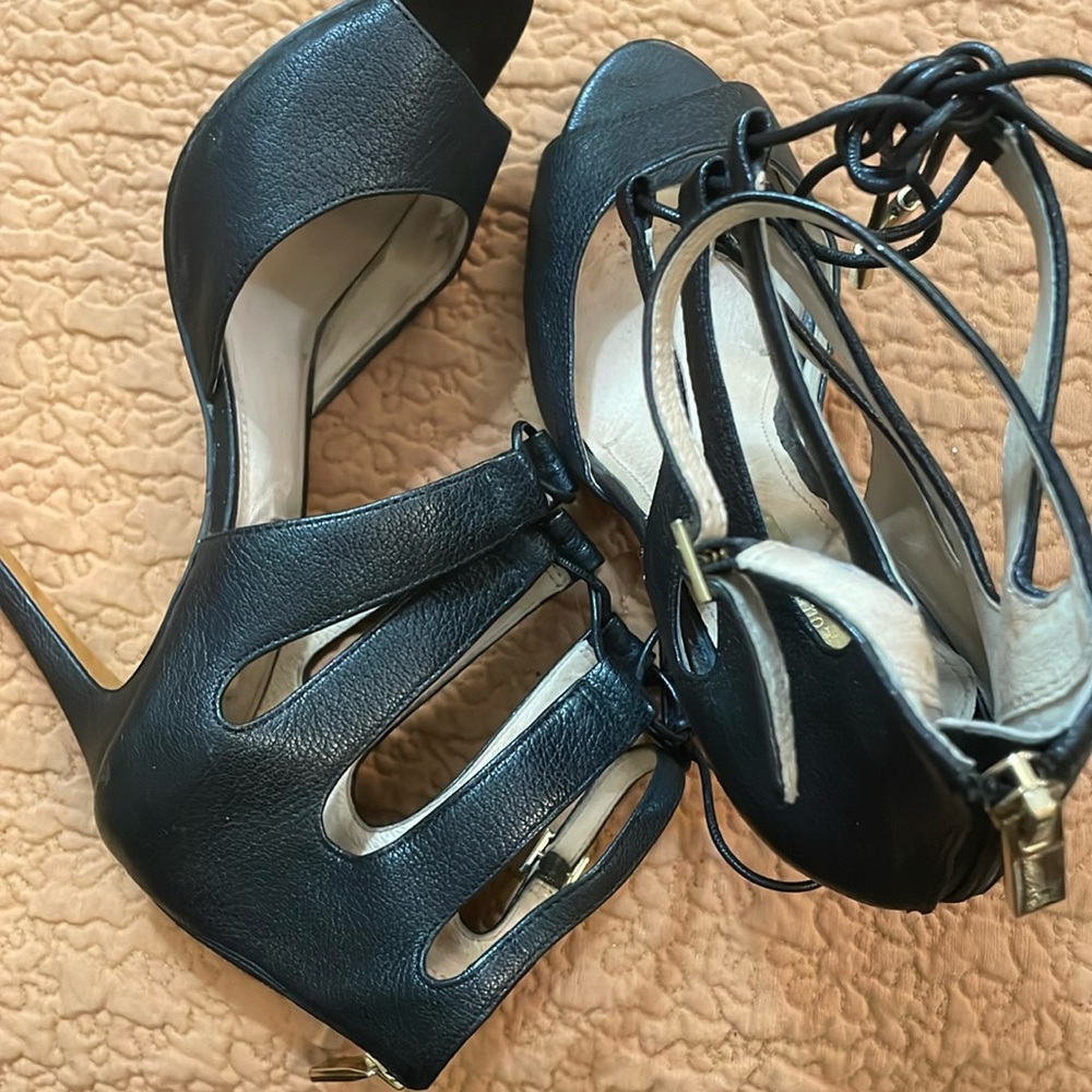 Louis et Cie high heels BLACK leather ankle straps laces 9 M
